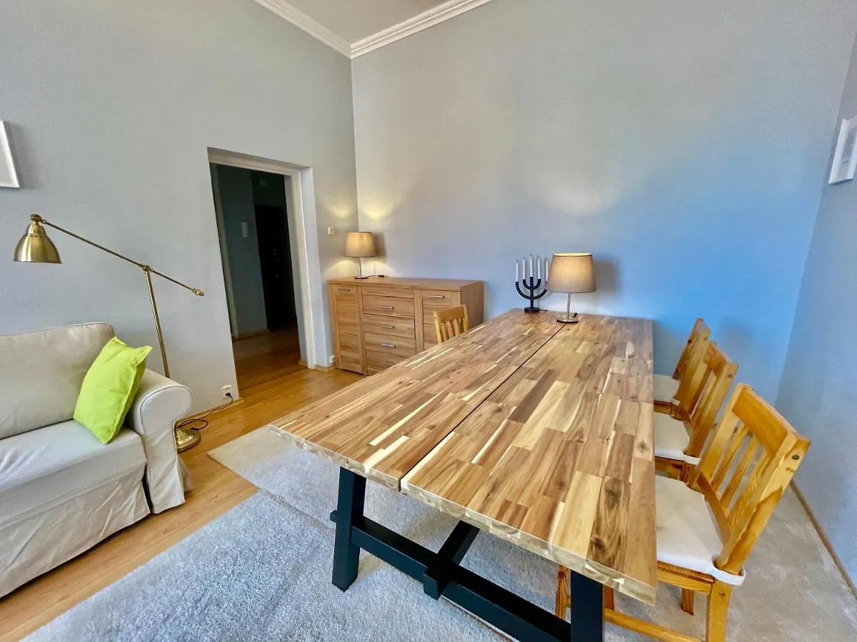 Royal 2 Old Town Fast Wifi Netflix Hbo Appletv+ Lejlighed Warszawa Polen