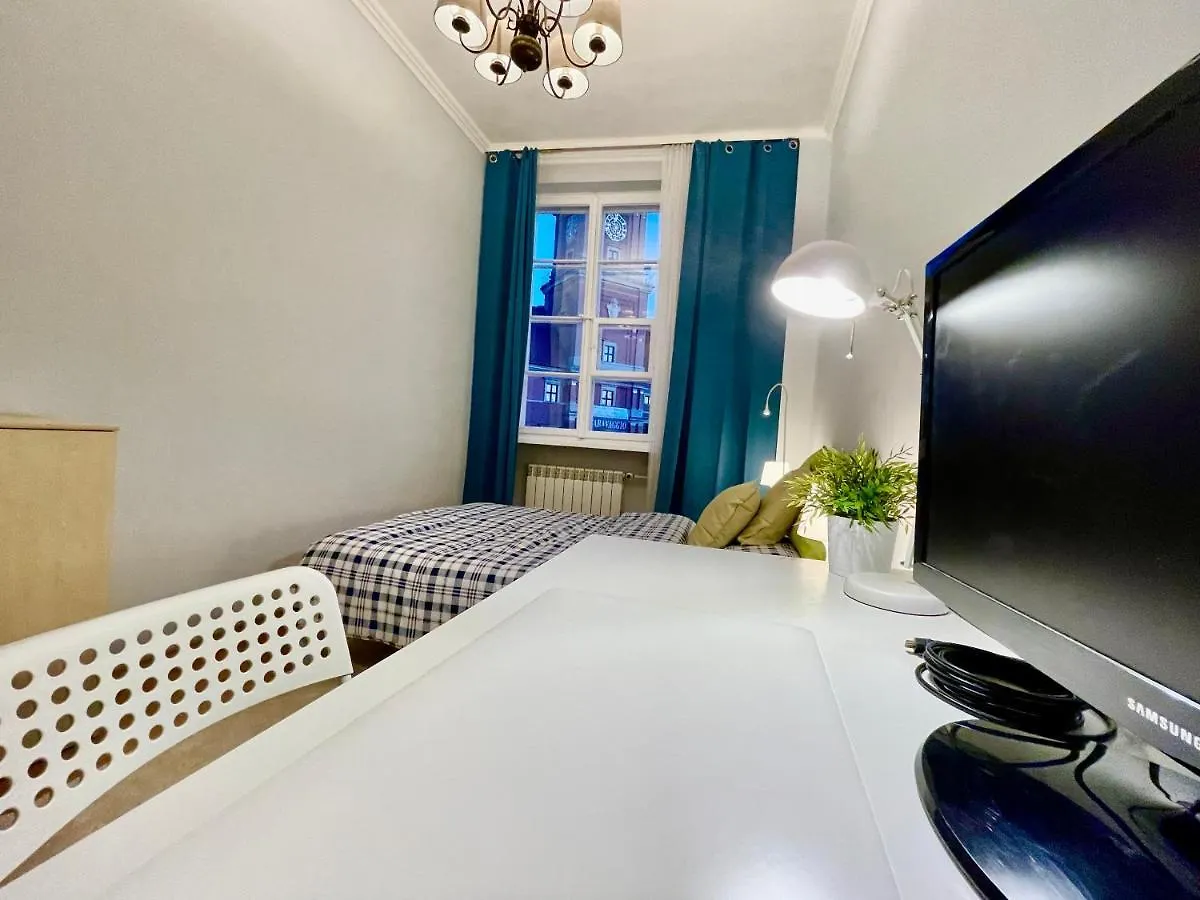 Royal 2 Old Town Fast Wifi Netflix Hbo Appletv+ Lejlighed Warszawa