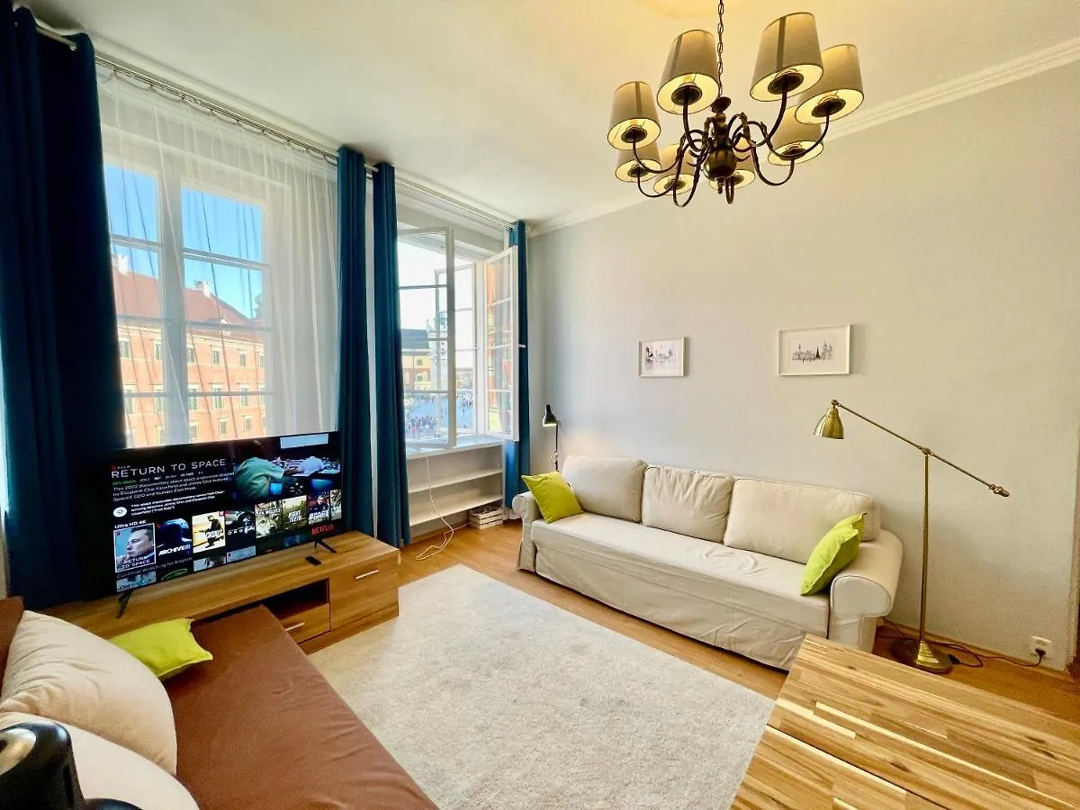 Royal 2 Old Town Fast Wifi Netflix Hbo Appletv+ Lejlighed Warszawa 0*,  Polen